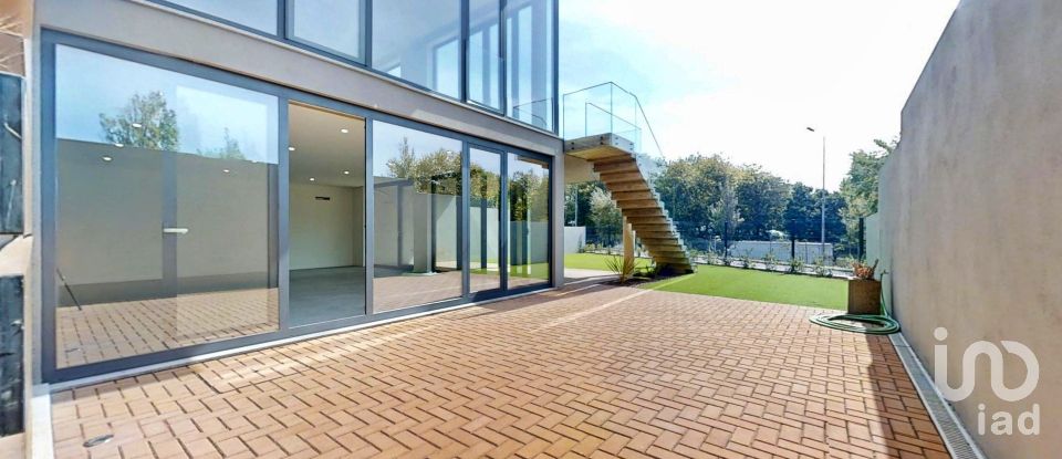 House T4 in Anta E Guetim of 275 m²