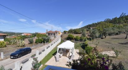 Maison traditionnelle T2 à São Miguel, Santa Eufémia e Rabaçal de 296 m²