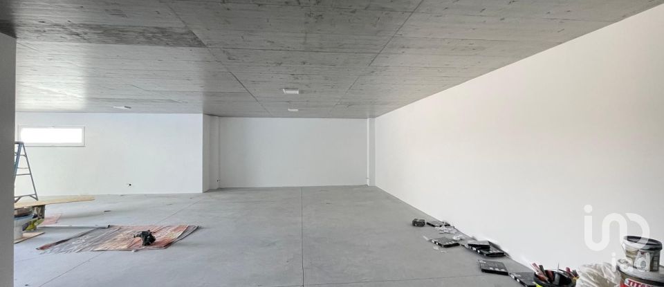 Maison T3 à Ramalhal de 311 m²