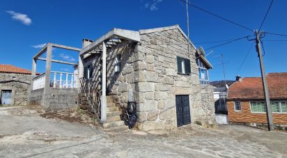 House T3 in Palhais of 182 m²