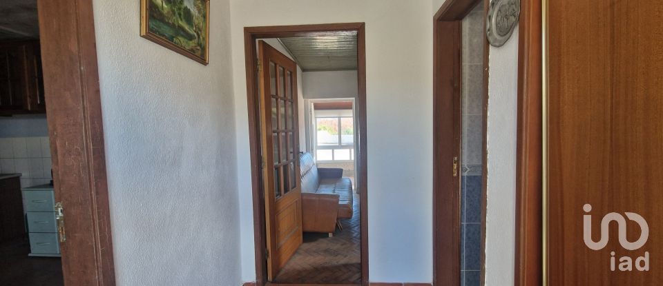 Moradia T3 em Palhais de 182 m²