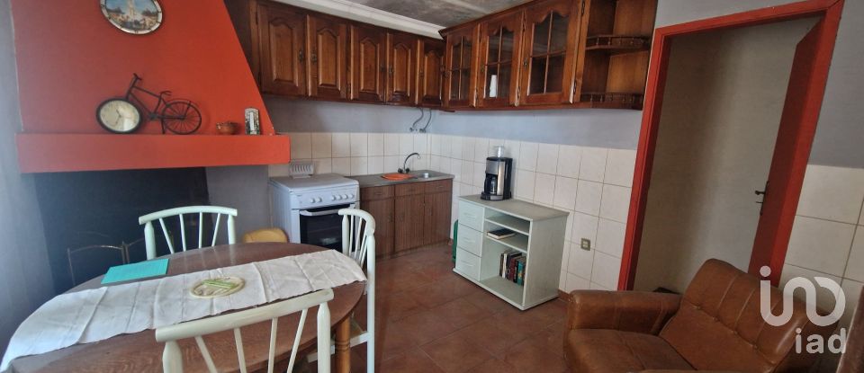 Moradia T3 em Palhais de 182 m²