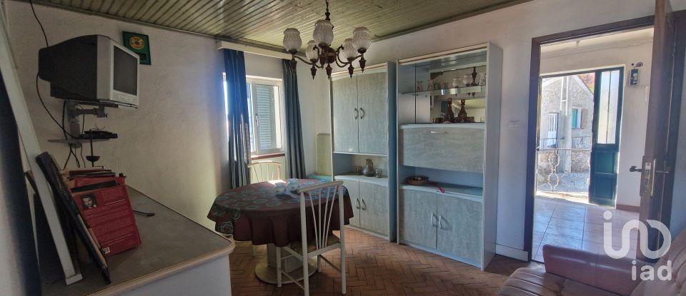 Moradia T3 em Palhais de 182 m²