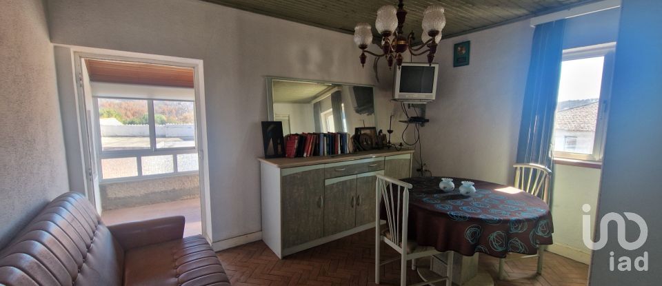 Moradia T3 em Palhais de 182 m²