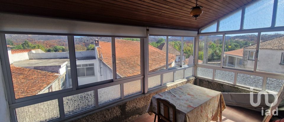 Moradia T3 em Palhais de 182 m²