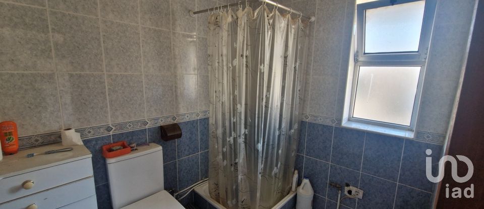 Moradia T3 em Palhais de 182 m²