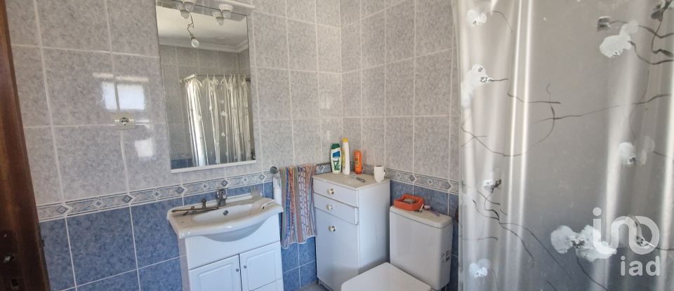 Moradia T3 em Palhais de 182 m²