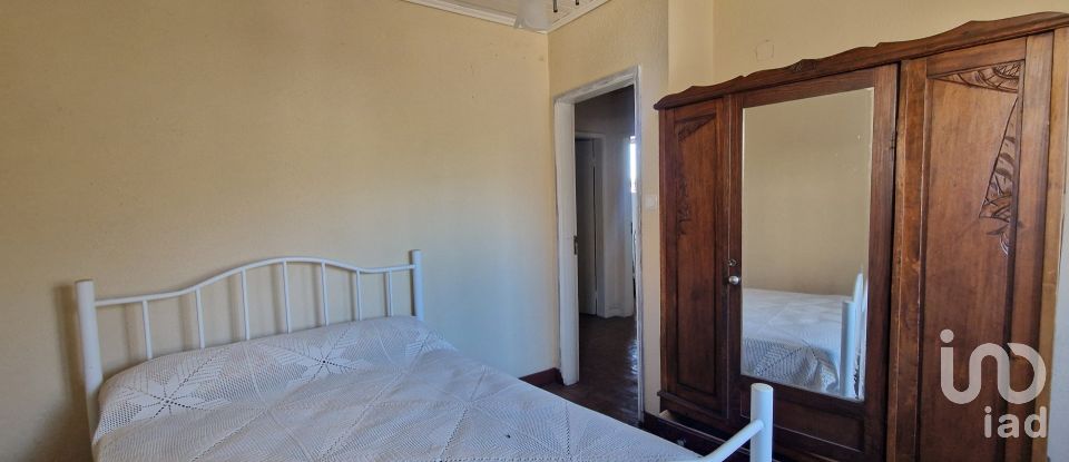 Moradia T3 em Palhais de 182 m²