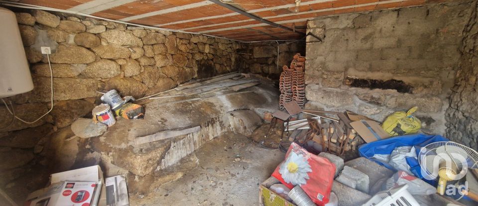 Moradia T3 em Palhais de 182 m²