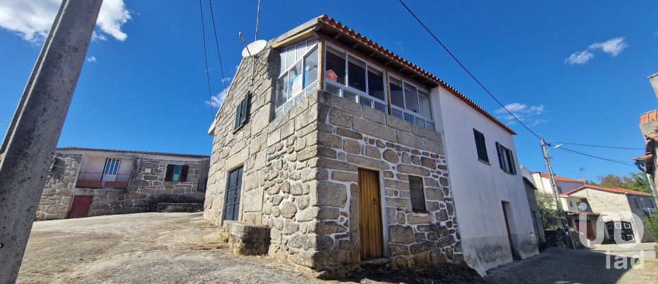 Moradia T3 em Palhais de 182 m²