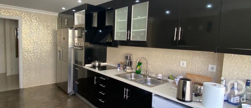 Apartamento T4 em Queluz e Belas de 204 m²