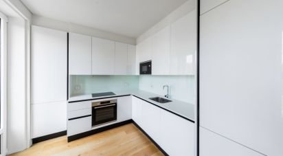 Apartment T2 in Alvalade of 145 m²