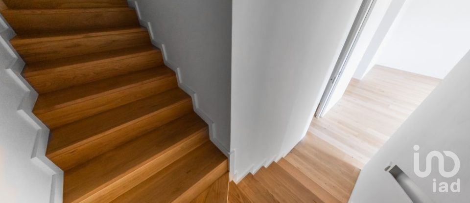 Apartamento T2 em Alvalade de 145 m²