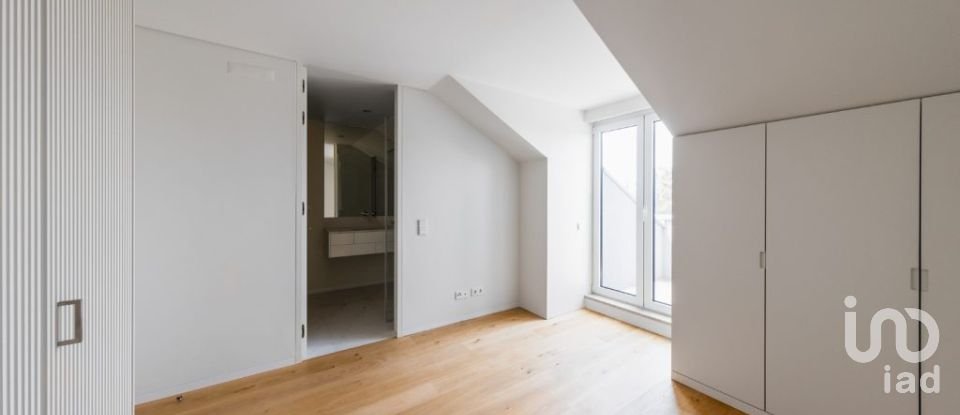 Apartamento T2 em Alvalade de 145 m²