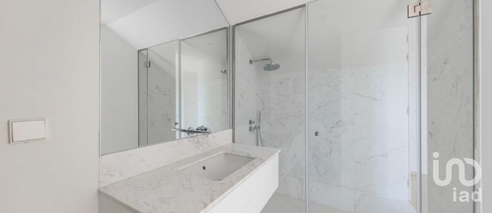 Apartamento T2 em Alvalade de 145 m²