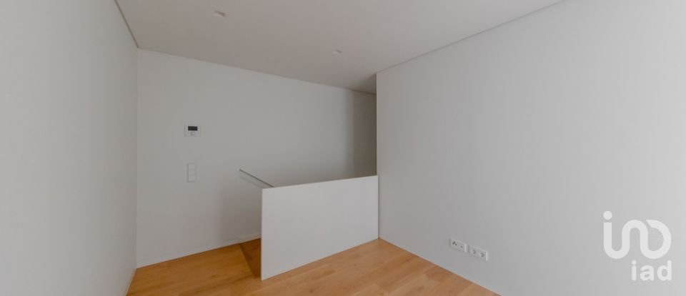 Duplex T2 em Alvalade de 147 m²