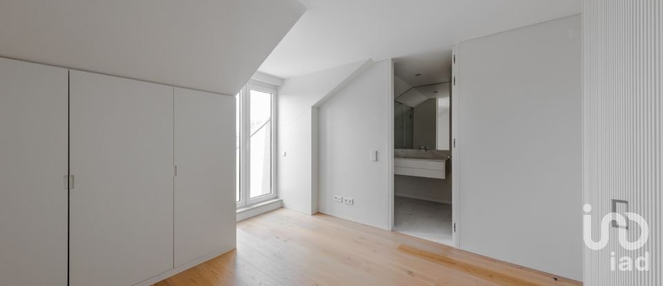 Duplex T2 em Alvalade de 147 m²