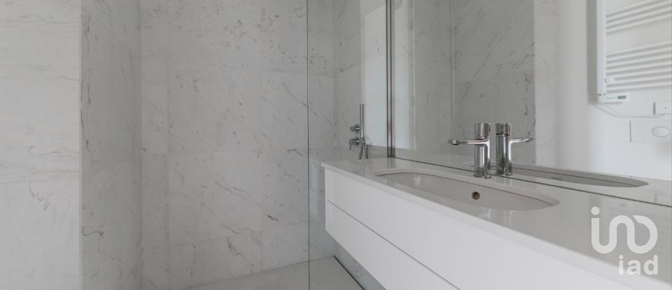 Duplex T2 em Alvalade de 147 m²