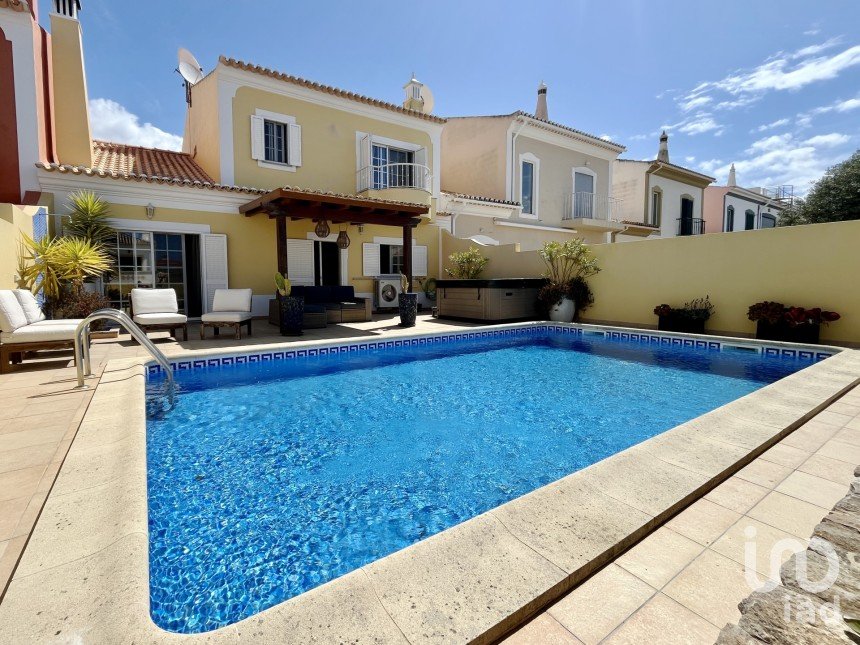 Maison T4 à Luz de 252 m²