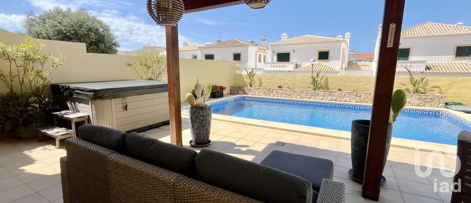 Maison T4 à Luz de 252 m²