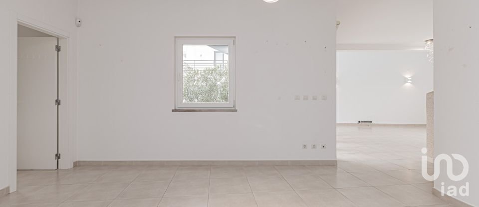 Moradia T3 em Quinta do Anjo de 190 m²