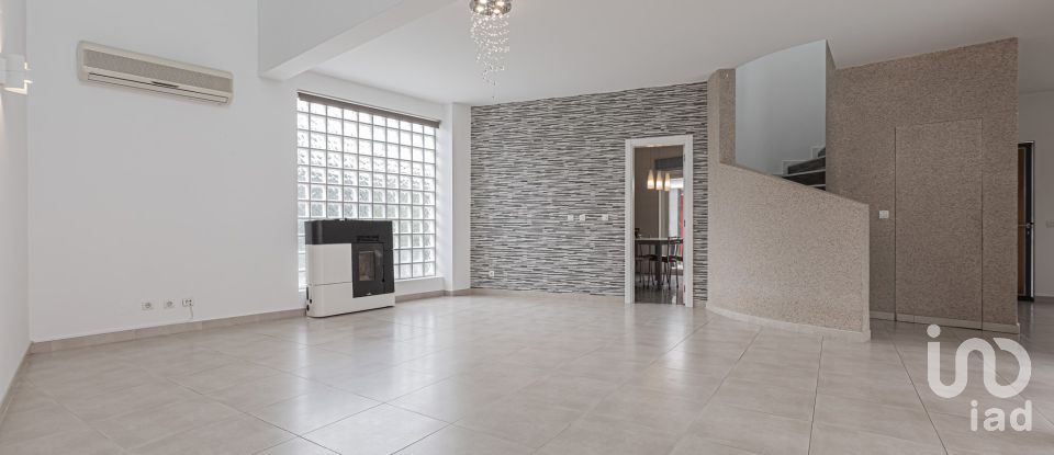 Moradia T3 em Quinta do Anjo de 190 m²