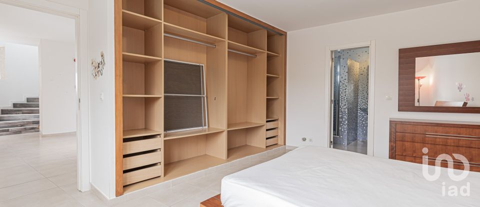 Moradia T3 em Quinta do Anjo de 190 m²