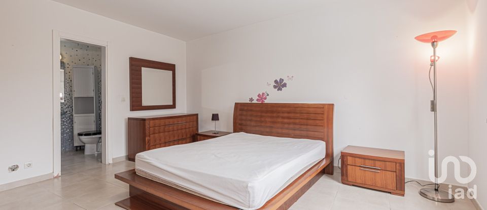 Moradia T3 em Quinta do Anjo de 190 m²