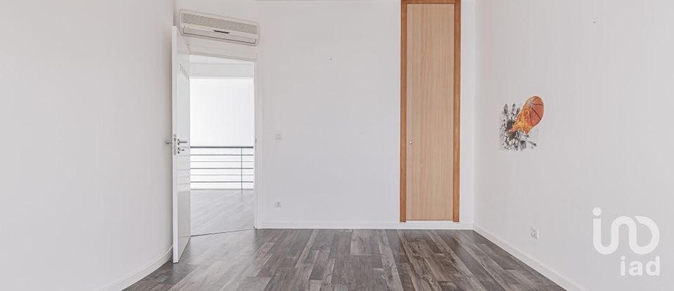 Moradia T3 em Quinta do Anjo de 190 m²