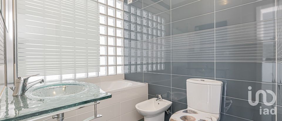 Moradia T3 em Quinta do Anjo de 190 m²