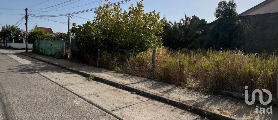 Terreno rústico em Amora de 315 m²