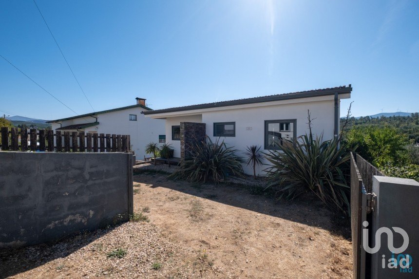 Moradia T2 em Côja e Barril de Alva de 90 m²