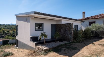 Moradia T2 em Côja e Barril de Alva de 90 m²