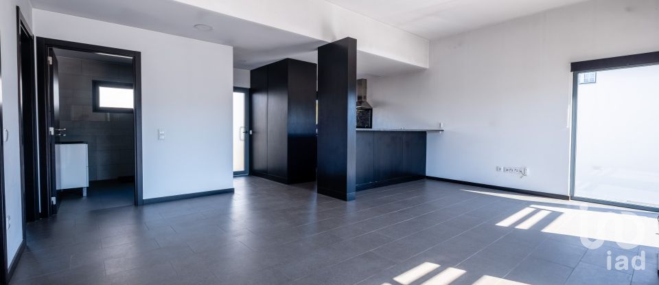 Moradia T2 em Côja e Barril de Alva de 90 m²