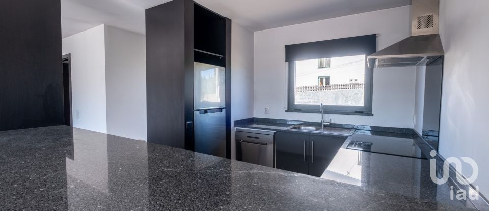 Moradia T2 em Côja e Barril de Alva de 90 m²