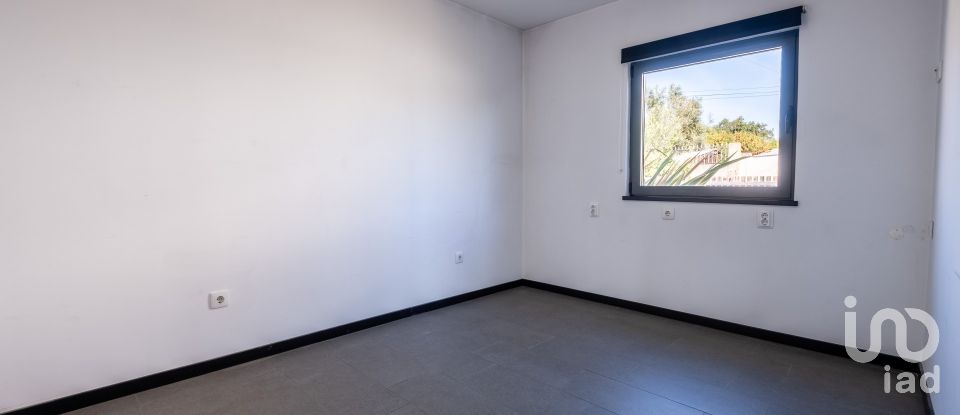 Moradia T2 em Côja e Barril de Alva de 90 m²