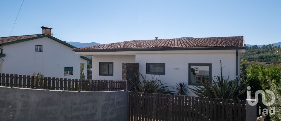 Moradia T2 em Côja e Barril de Alva de 90 m²