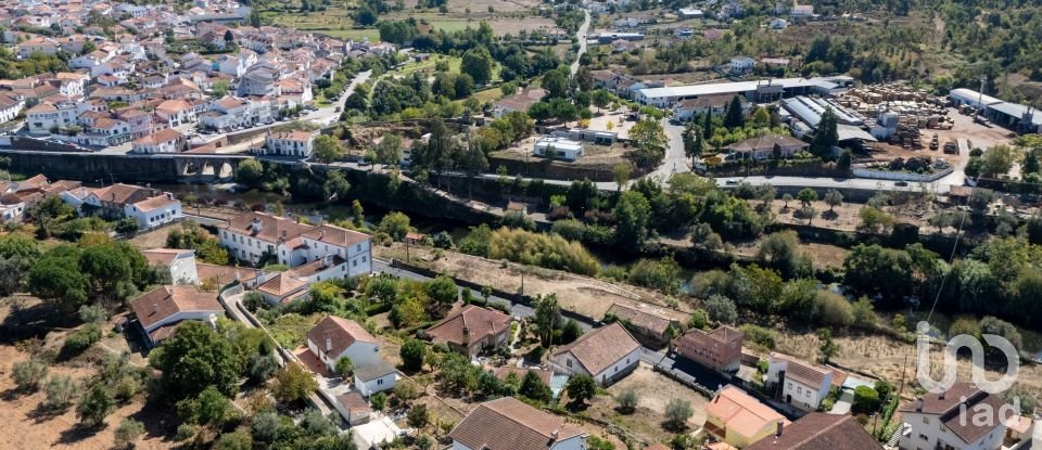 Moradia T2 em Côja e Barril de Alva de 90 m²