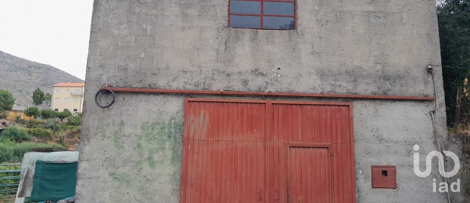 House T5 in Cortes do Meio of 444 m²