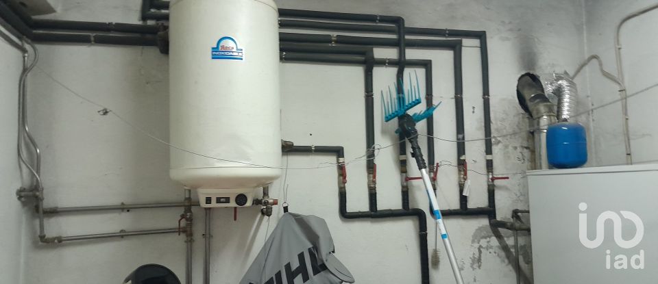 House T5 in Cortes do Meio of 444 m²