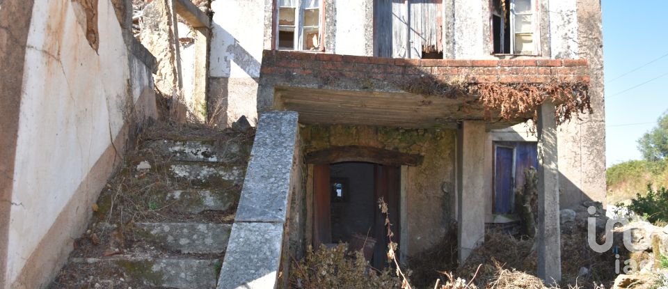 House T0 in Areias e Pias of 140 m²