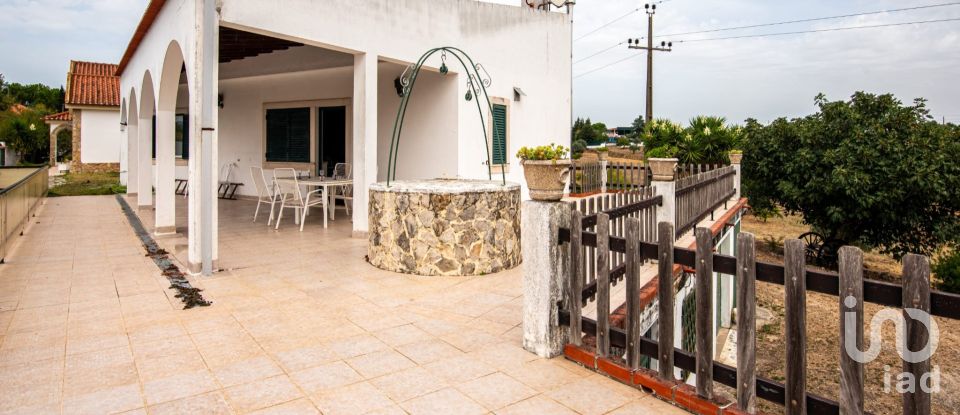 House T6 in Azoia de Cima e Tremês of 298 m²