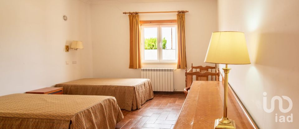 House T6 in Azoia de Cima e Tremês of 298 m²