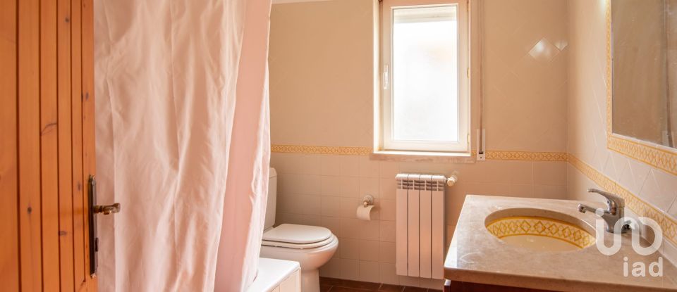 House T6 in Azoia de Cima e Tremês of 298 m²