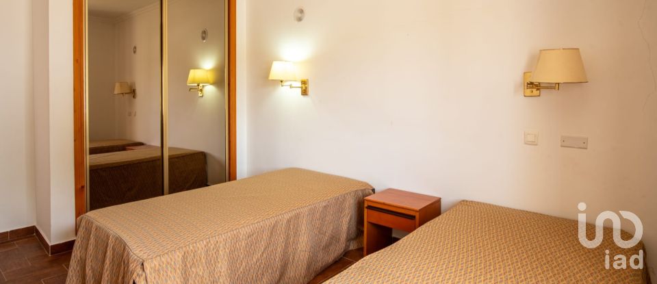 House T6 in Azoia de Cima e Tremês of 298 m²