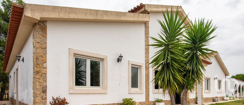 House T6 in Azoia de Cima e Tremês of 298 m²