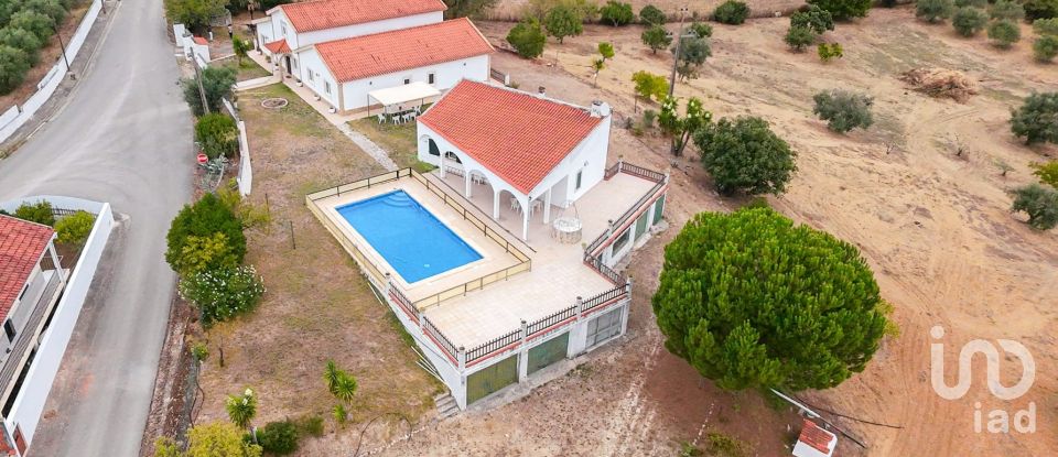 House T6 in Azoia de Cima e Tremês of 298 m²