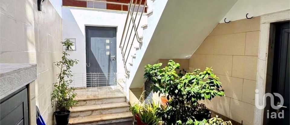 Casa T4 em A dos Cunhados e Maceira de 284 m²