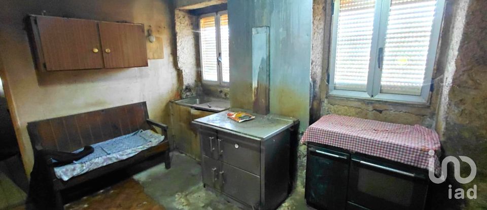 Casa de Campo T3 em Castro Laboreiro e Lamas de Mouro de 440 m²