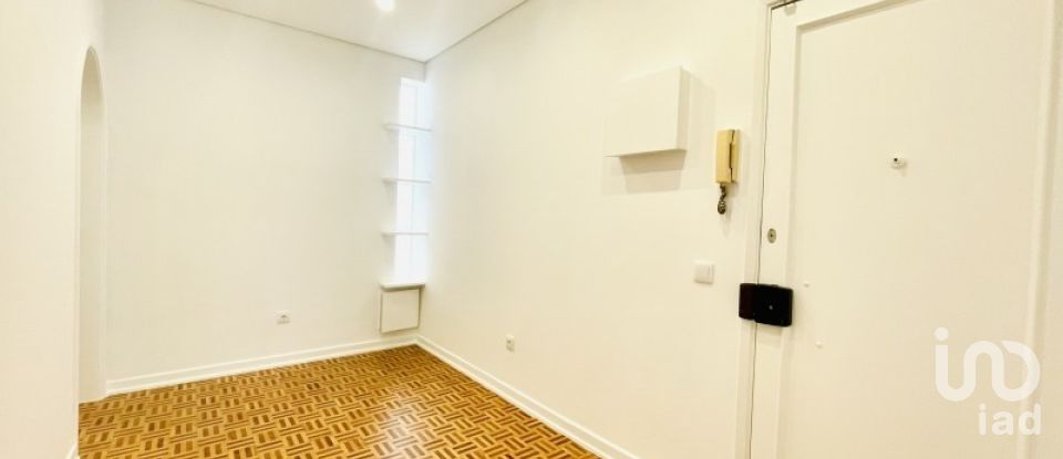Apartment T4 in Faro (Sé e São Pedro) of 111 m²